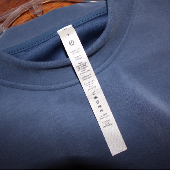 Lululemon crewneck - Picture 4 of 4